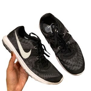 Nike Women’s Flex Fury Running Shoes Size 7